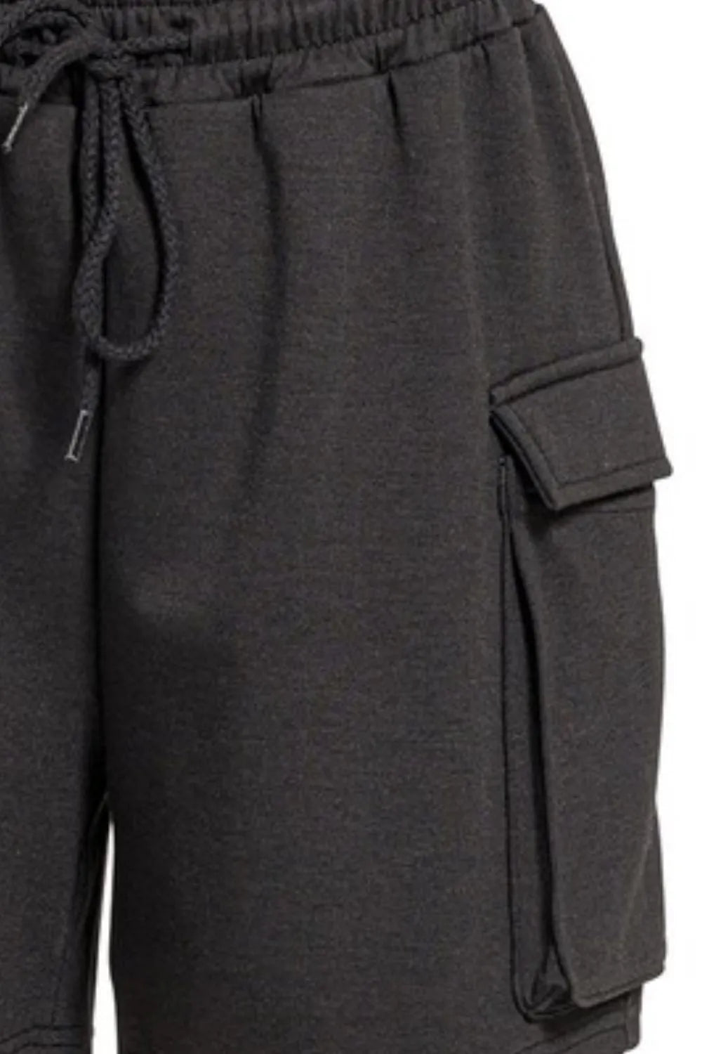 Scuba Thigh Pocket Shorts – Sporty, Sleek & Functional Style